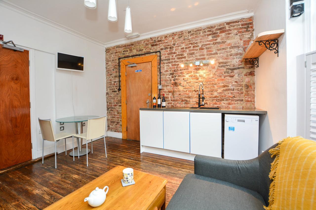 The Location- 1 Free Private Parking Space - 60 Second Walk 2 Minster! York Kültér fotó